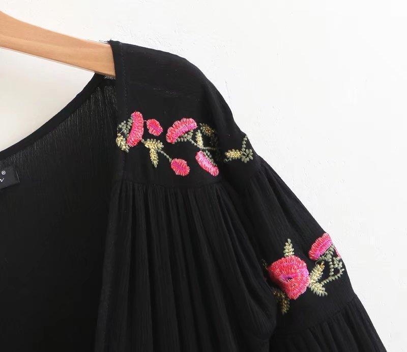 Embroidery Floral V-neck Split Ends Sexy Maxi