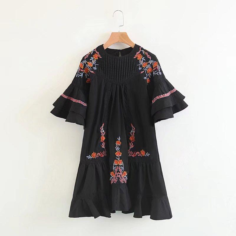 Embroidery Floral O-neck Summer Dress