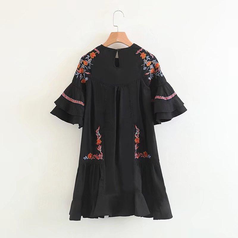 Embroidery Floral O-neck Summer Dress