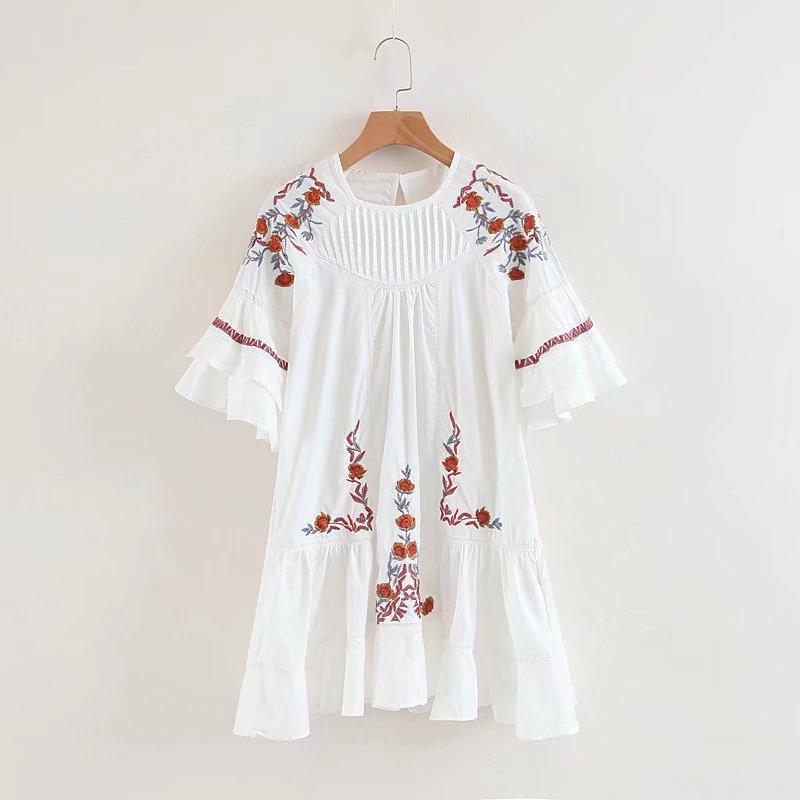Embroidery Floral O-neck Summer Dress