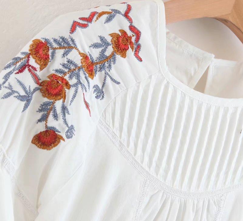 Embroidery Floral O-neck Summer Dress
